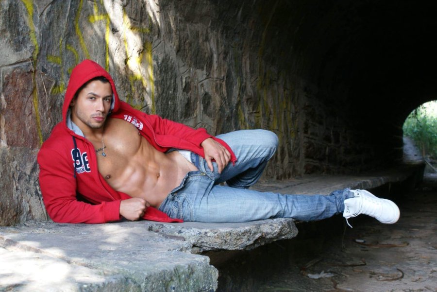 Bael Ferran 34