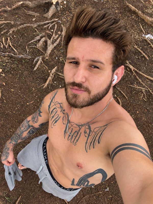 Brendon Costa 5