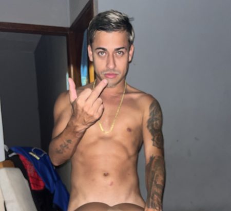 Menino Morango 6
