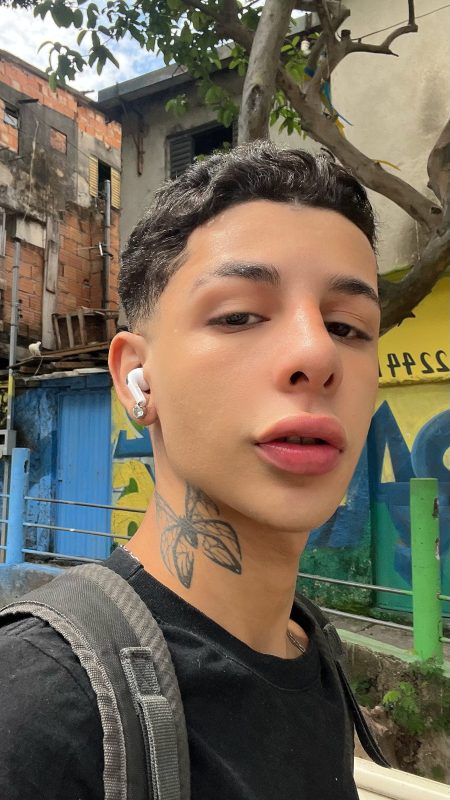 Noviinho Discreto 1